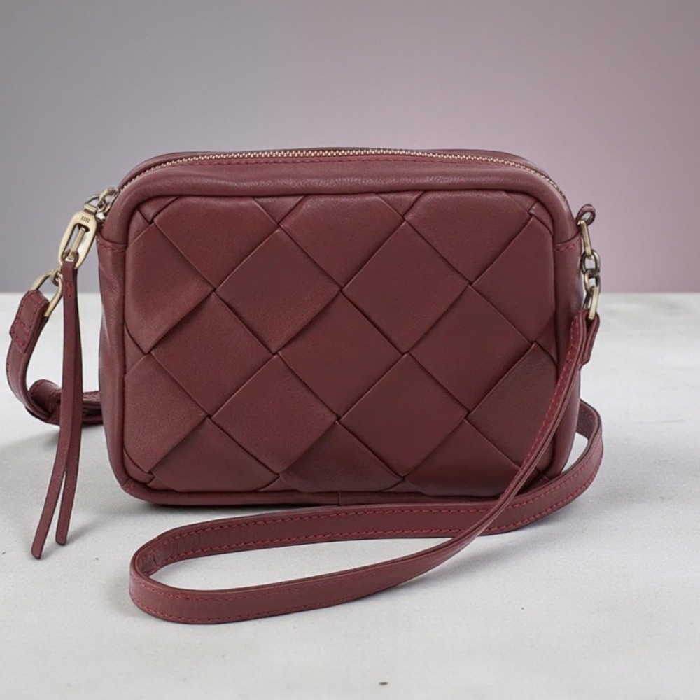 Hobo Renny Crossbody Bag Berry Woven Leather Adjustable Strap Small‎ Purse